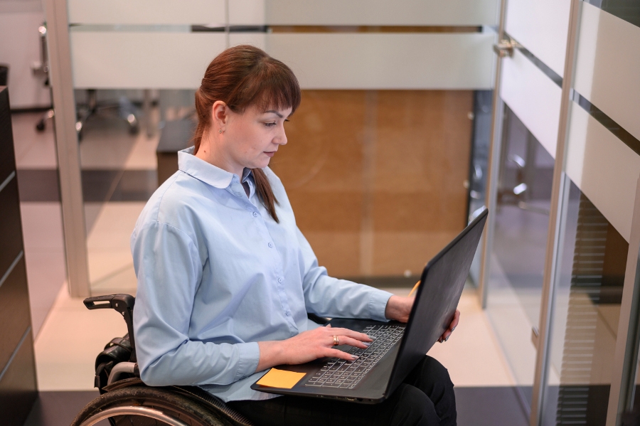 Η BQC συμμετέχει στην ενίσχυση της εργασιακής απασχόλησης ατόμων με αναπηρία